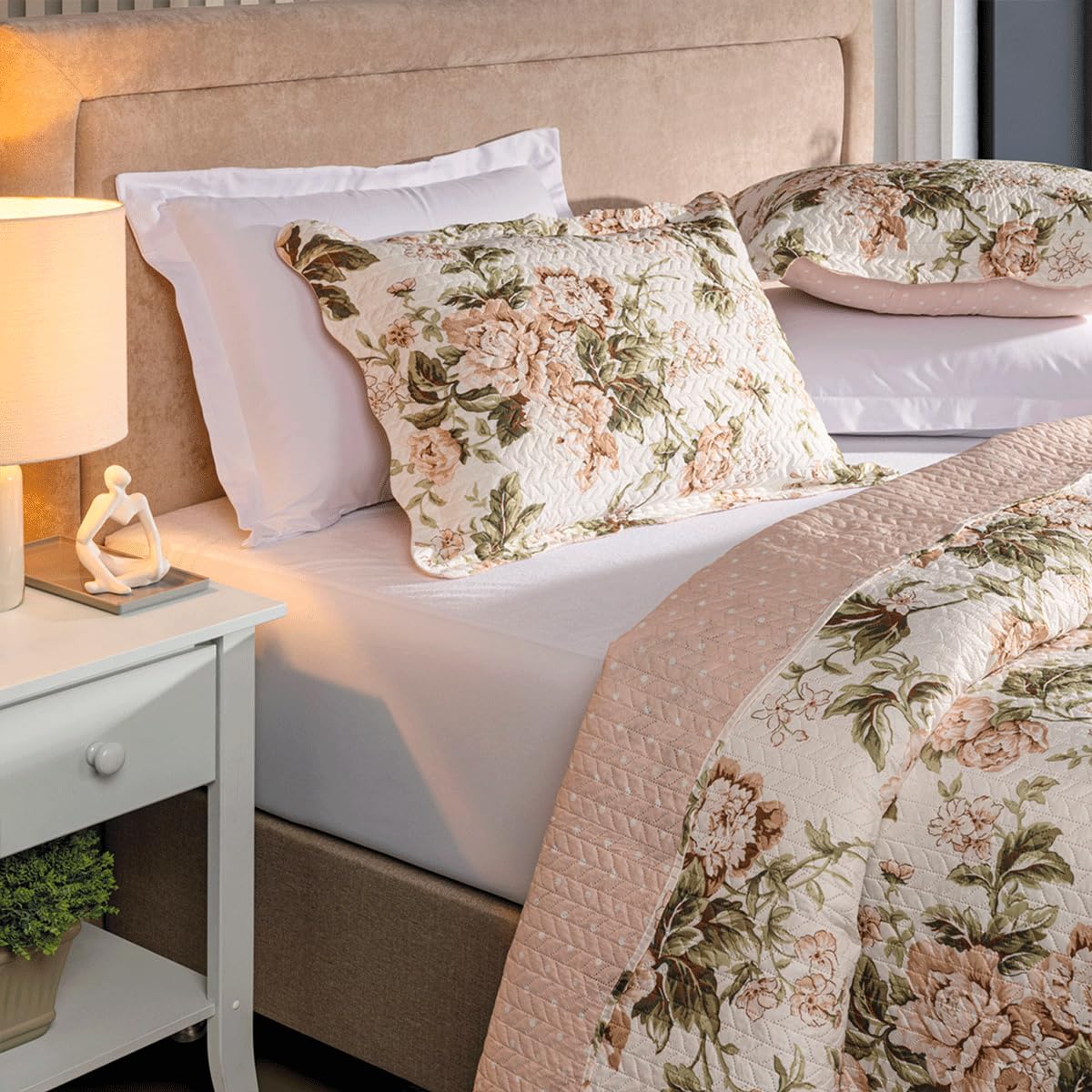 BEM CASA Kit Cobre Leito Colcha Boutis 3 Peças Matelado Ultrassônico Estampado Dupla Face Porta Travesseiro Aba Americana Micro Percal 150 Fios (Beatriz Rose, Casal)