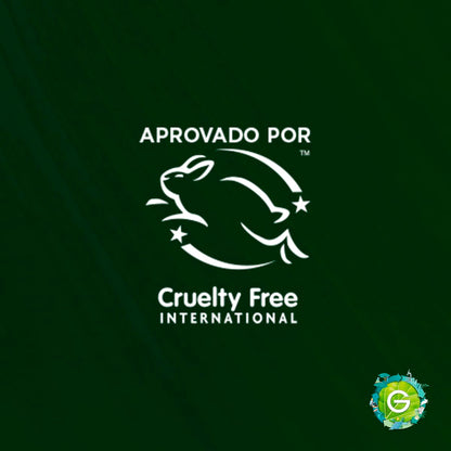 Garnier Skinactive Uniform & Matte Protetor Solar Hidratante Facial com Vitamina C, Efeito Matte Antioleosidade, Reduz e Previne Manchas, Tecnologia Camaleão, Cor Clara, 40g