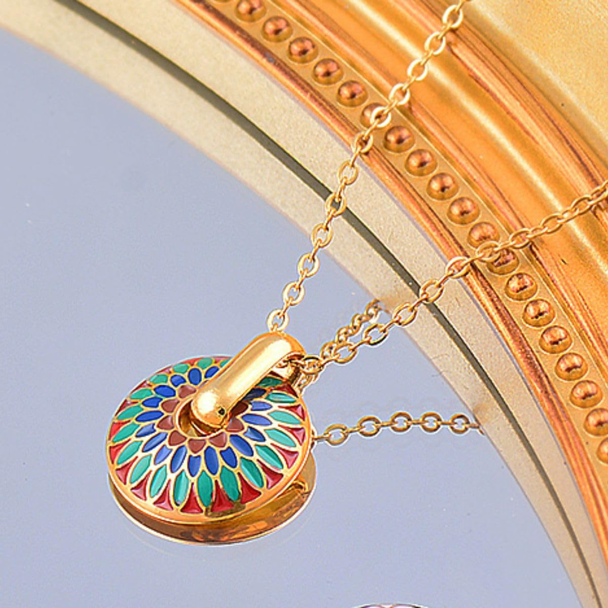 Conjunto Feminino ¨Talavera¨ em Aço Inoxidável – Brincos com Pingente Removível, Corrente 45cm – Cores Vibrantes, Estilo e Versatilidade – Acompanha Bolsa de Veludo