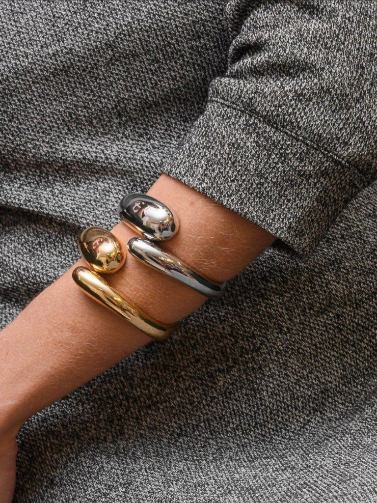 Conjunto Gota Pingo Bracelete Anel Brinco Médio Dourado ou Prata Acessórios Femininos Brincos