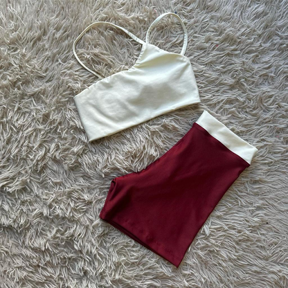 Conjunto Fitness Feminino com Top Forrado e Short de Cintura Alta