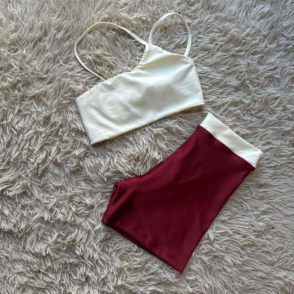Conjunto Fitness Feminino com Top Forrado e Short de Cintura Alta