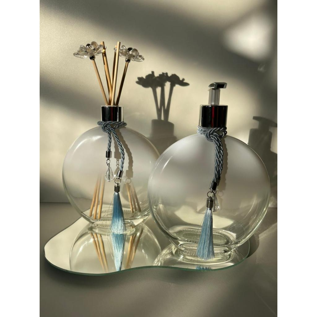 Kit Lavabo Luxo com Bandeja Espelhada, Porta Sabonete e Difusor