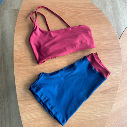 Conjunto Fitness Feminino com Top Forrado e Short de Cintura Alta