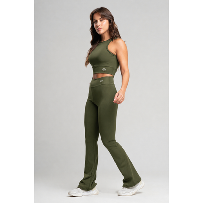 Conjunto Fitness Feminino Flare Bailarina com Top Regata