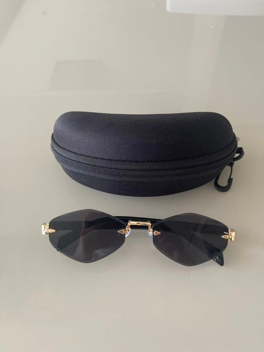 Óculos de Sol Feminino Sem Aro Lente Geométrica UV400 Estilo Elegante com Estojo