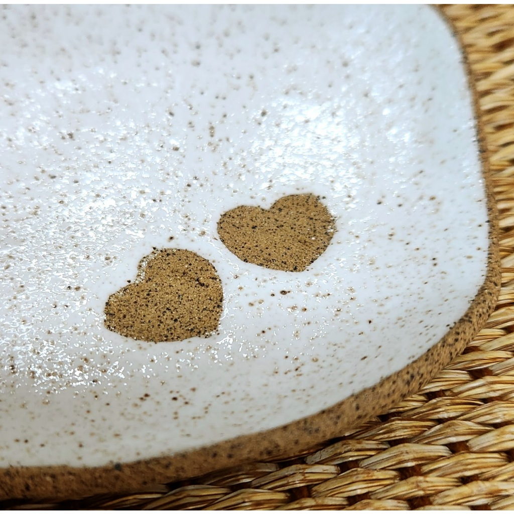 Xícara Coração com Pires Cerâmica 120ml Café Chá Mesa Posta Luxo Louça Artesanal Decoração Café Amor